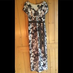 Adrianna Papell Gray Floral Dress